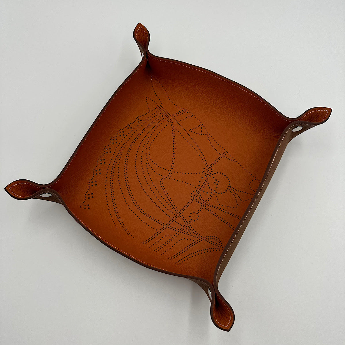 HERMES エルメス Vide-poche Mises et Relances Robe du Soir Mises et Relances Robe du Soir change tray | Hermès Poland