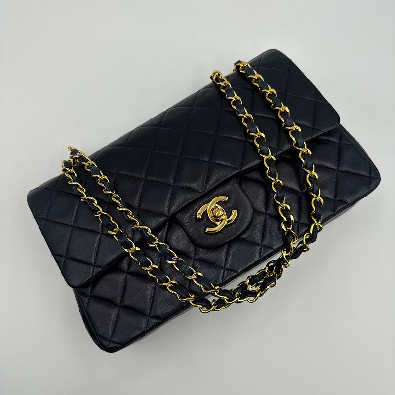 Timeless medium agneau navy et or
