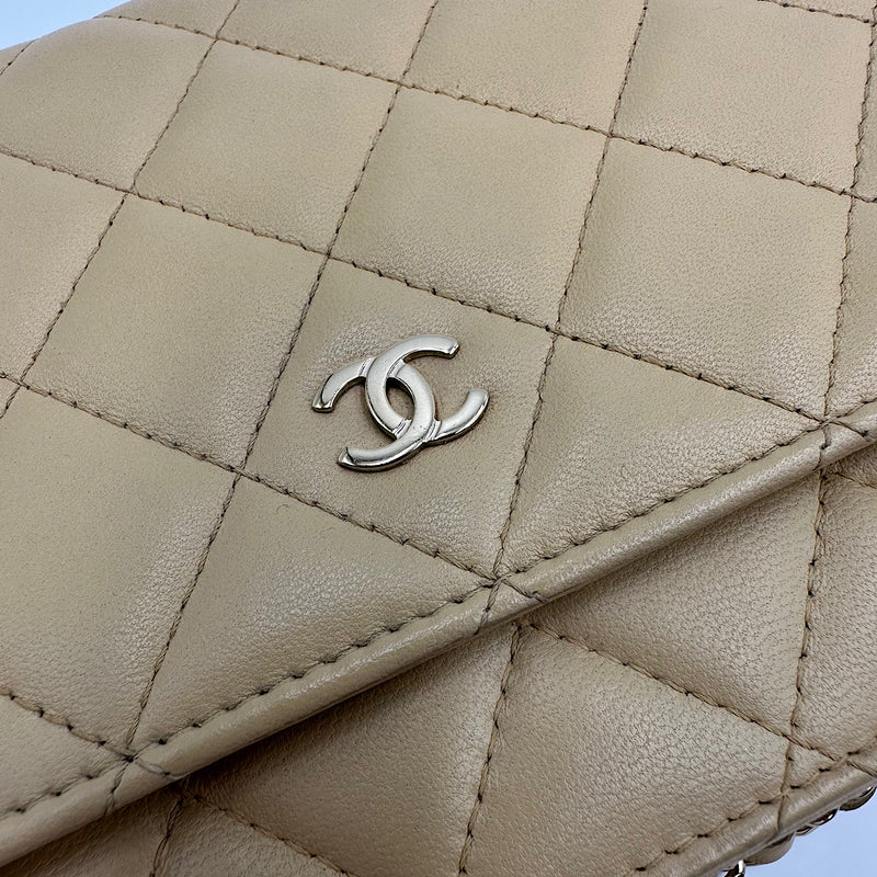Wallet on chain classique agneau beige