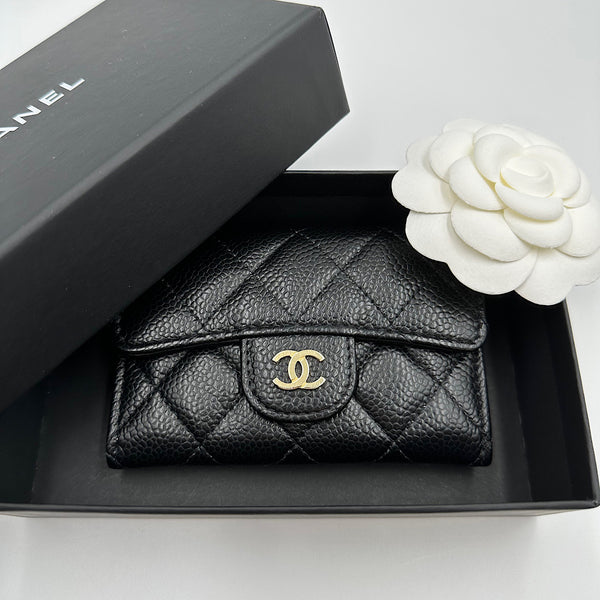 Porte-cartes à rabat classique caviar Chanel