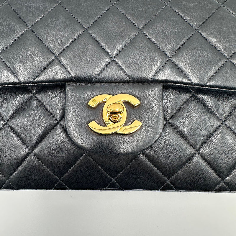 Timeless small agneau noir