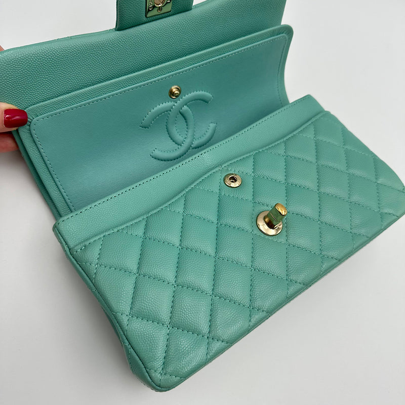 Timeless small caviar aigue-marine vert