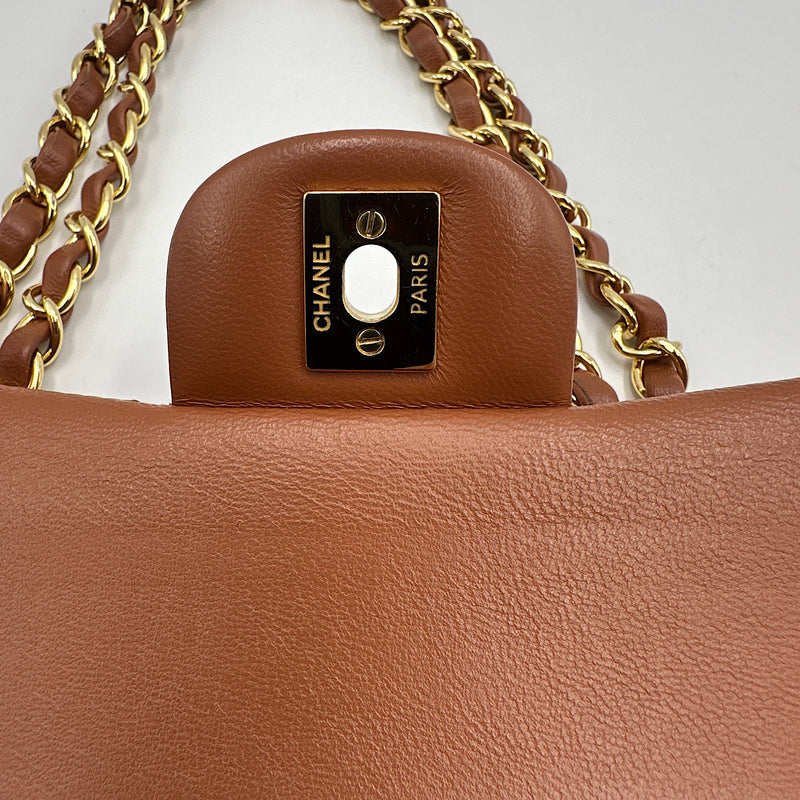 Timeless medium agneau caramel
