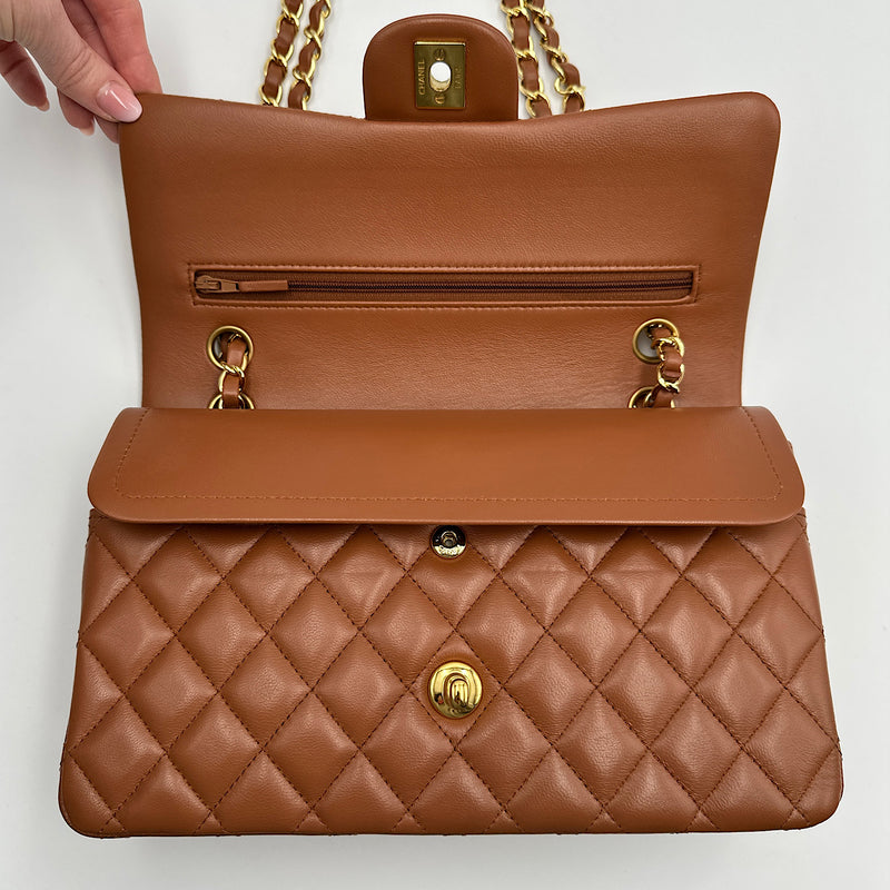 Timeless medium agneau caramel