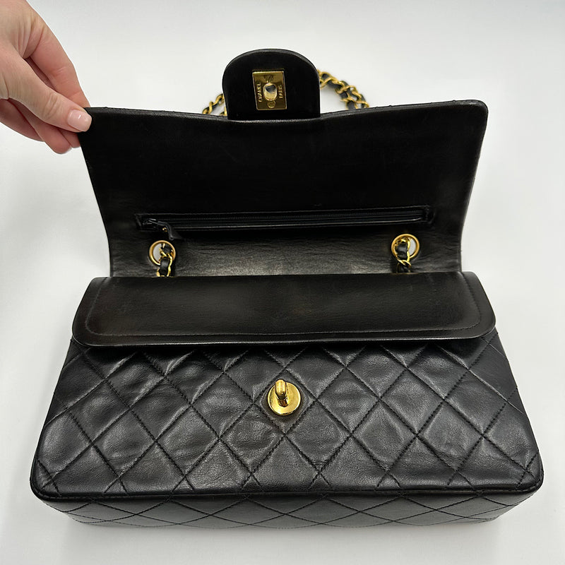 Timeless medium agneau noir et or